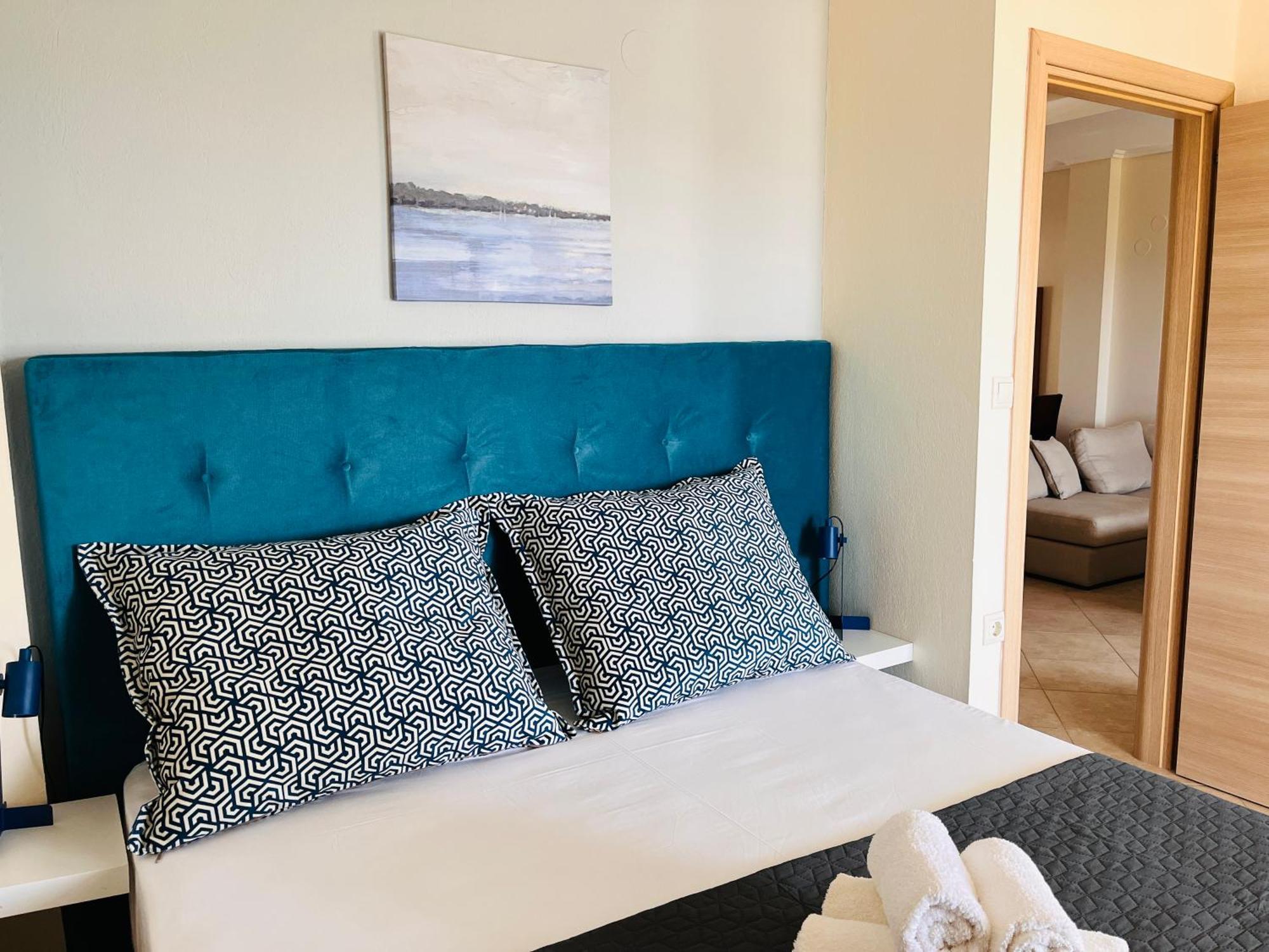 Allea Hotel And Apartments 토로니 외부 사진